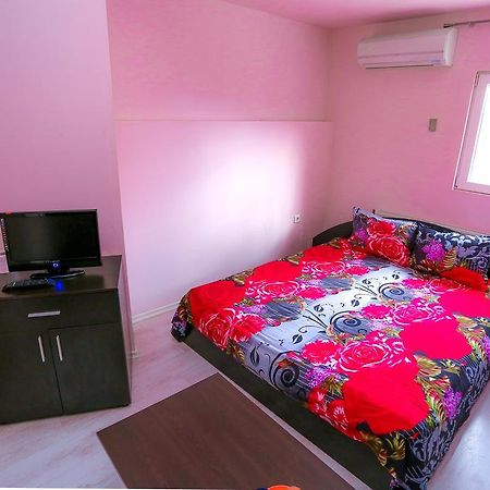 Hostel Shatrata Bogomilovo Exteriér fotografie
