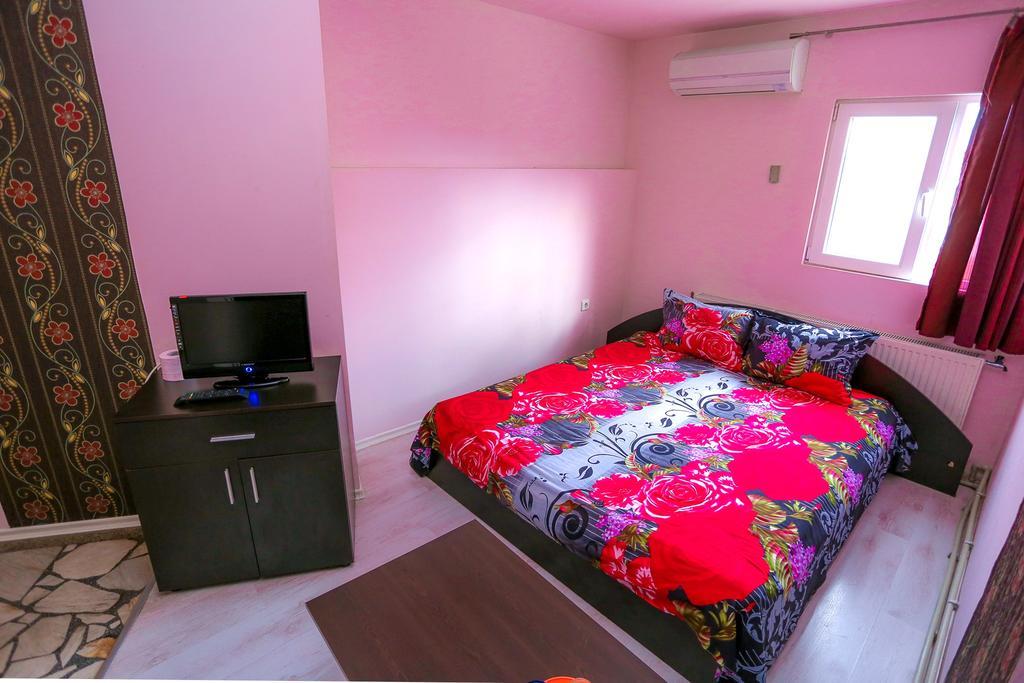 Hostel Shatrata Bogomilovo Exteriér fotografie