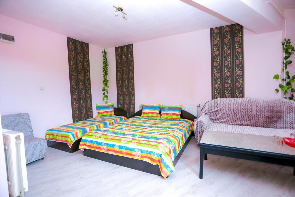 Hostel Shatrata Bogomilovo Exteriér fotografie